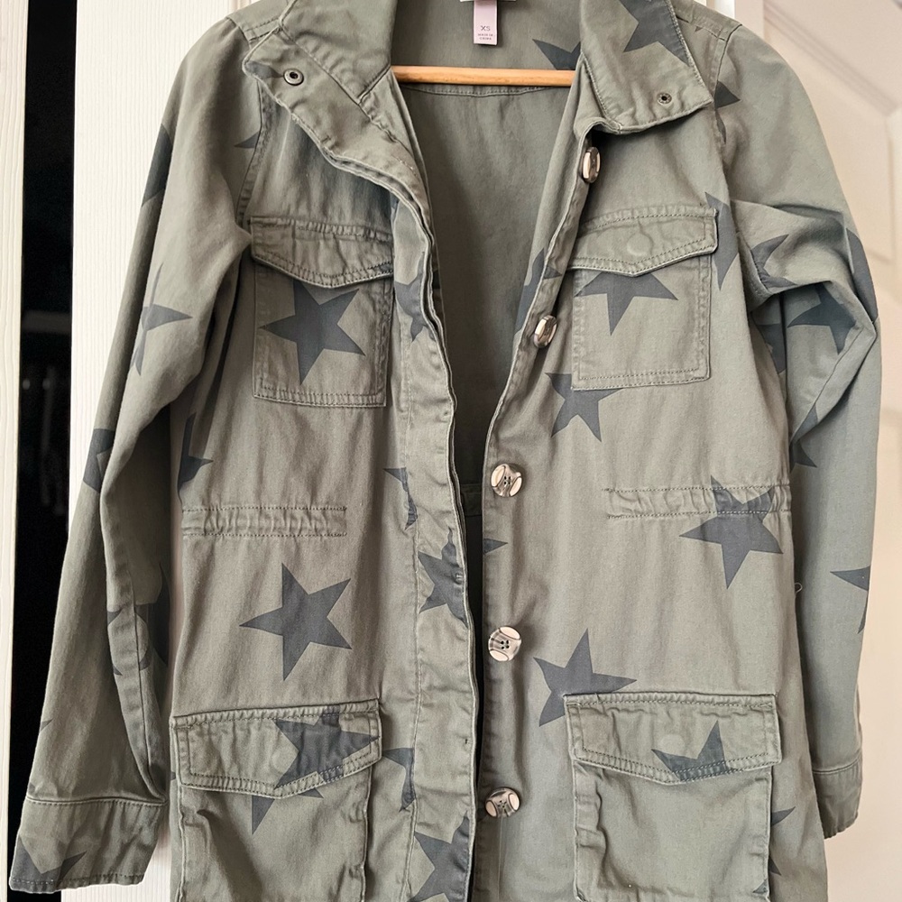 Olive Green Star-Print Jacket with Multicolor Trim